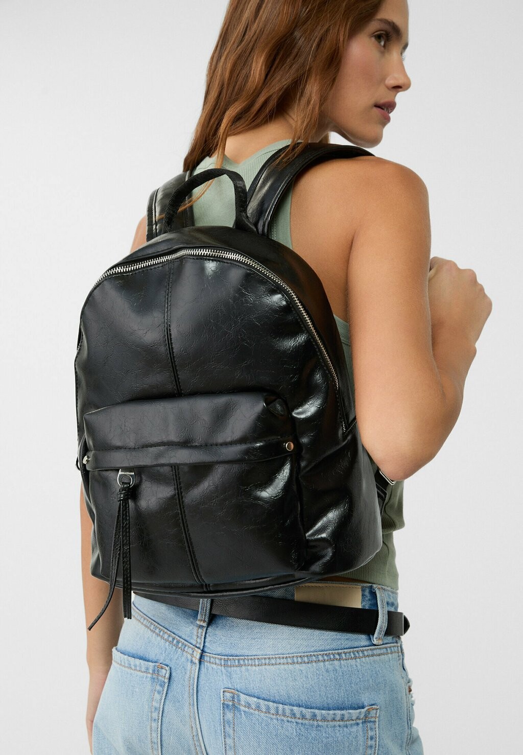 

Дорожный рюкзак Stradivarius, черный