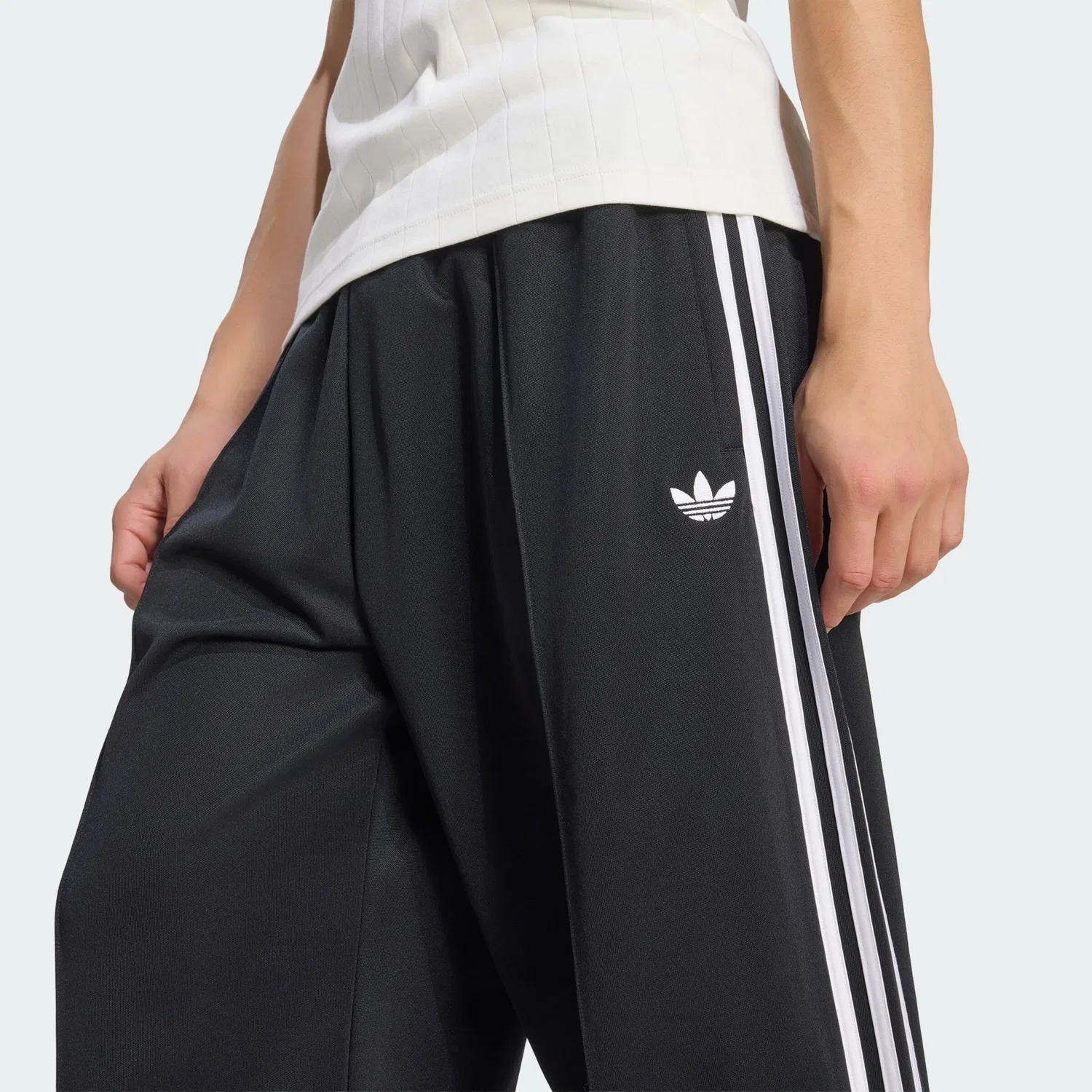 Брюки Adidas Originals с широкими штанинами, черные — фото 4