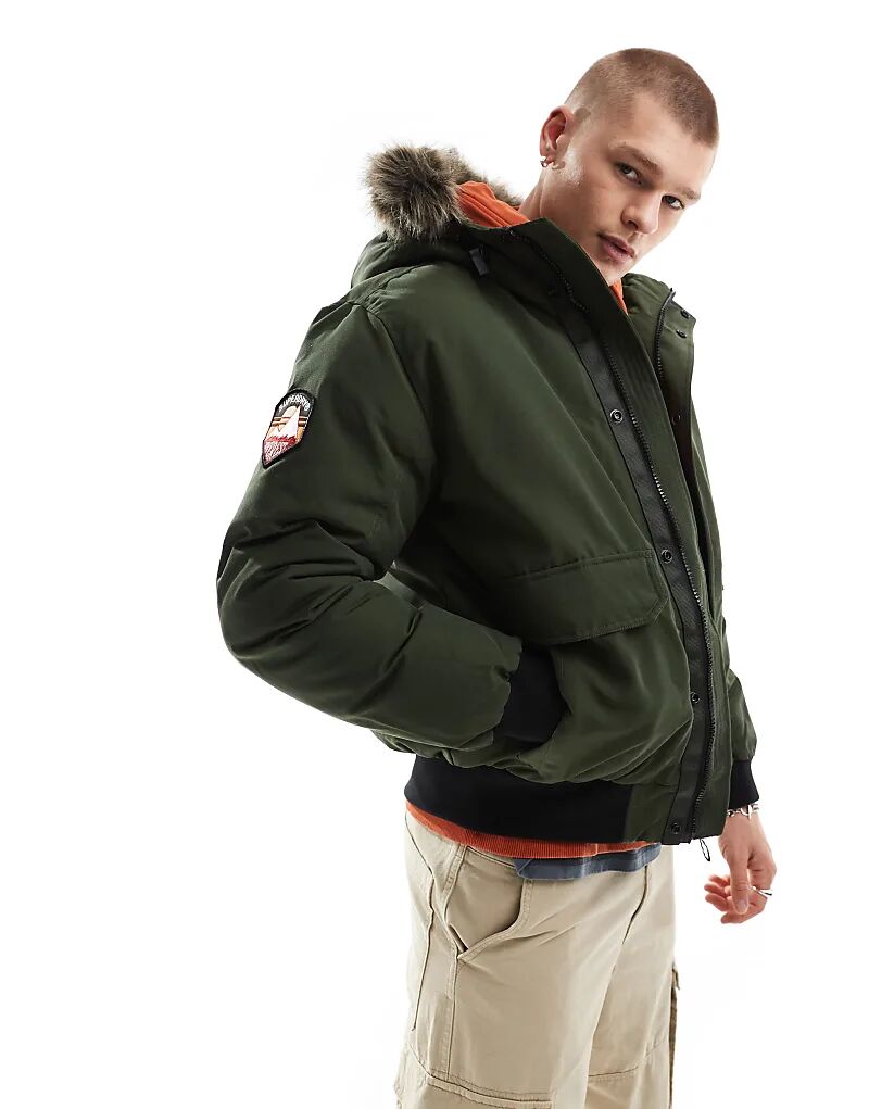 

Куртка-бомбер Everest из искусственного меха армейского зеленого цвета Superdry