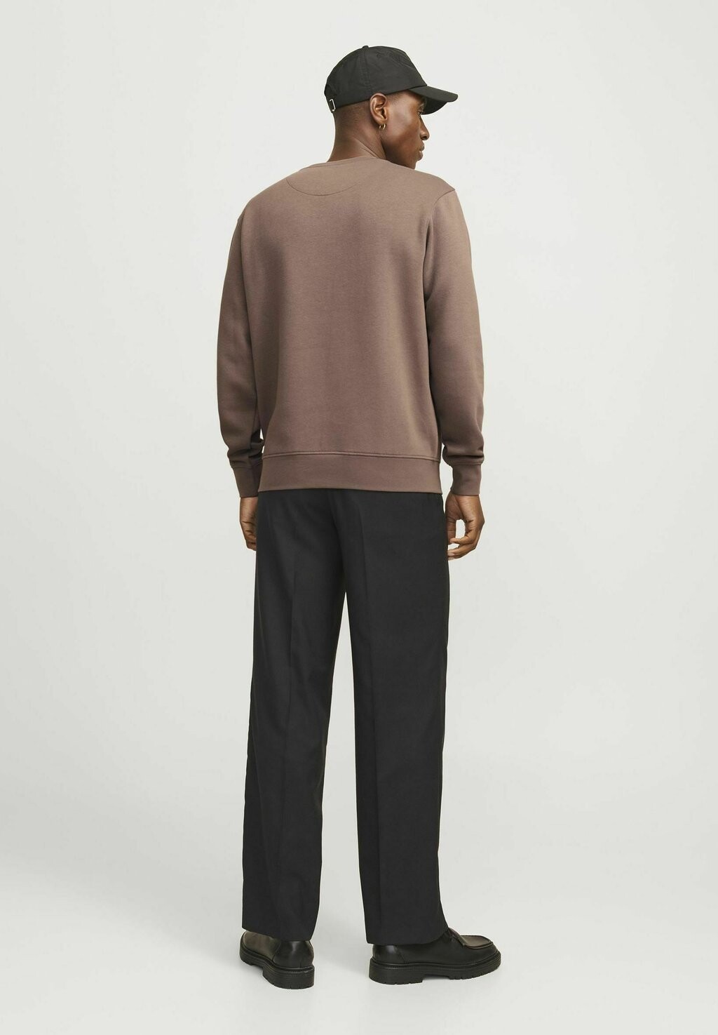 

Толстовка JORVESTERBRO CREW NECK Jack & Jones, серо-коричневый