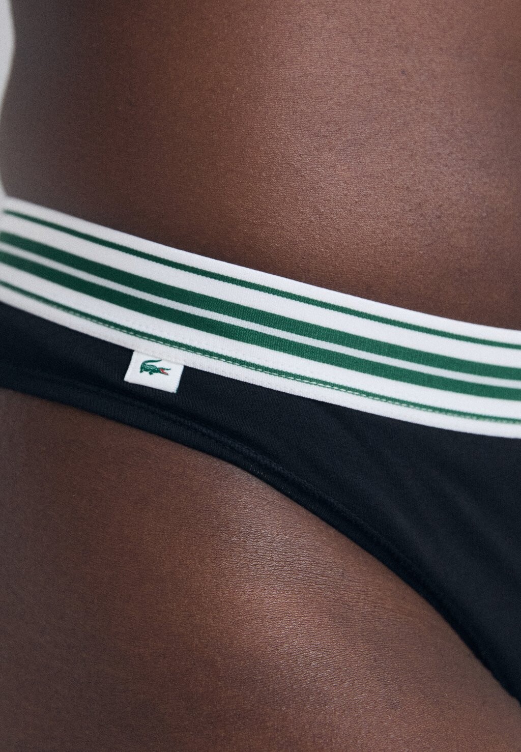 

Стринги Lacoste, черный