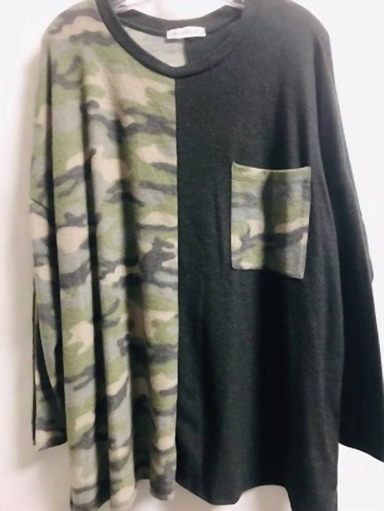 

Женский топ Double Trouble Camo черного/камуфляжного цвета CY Fashion