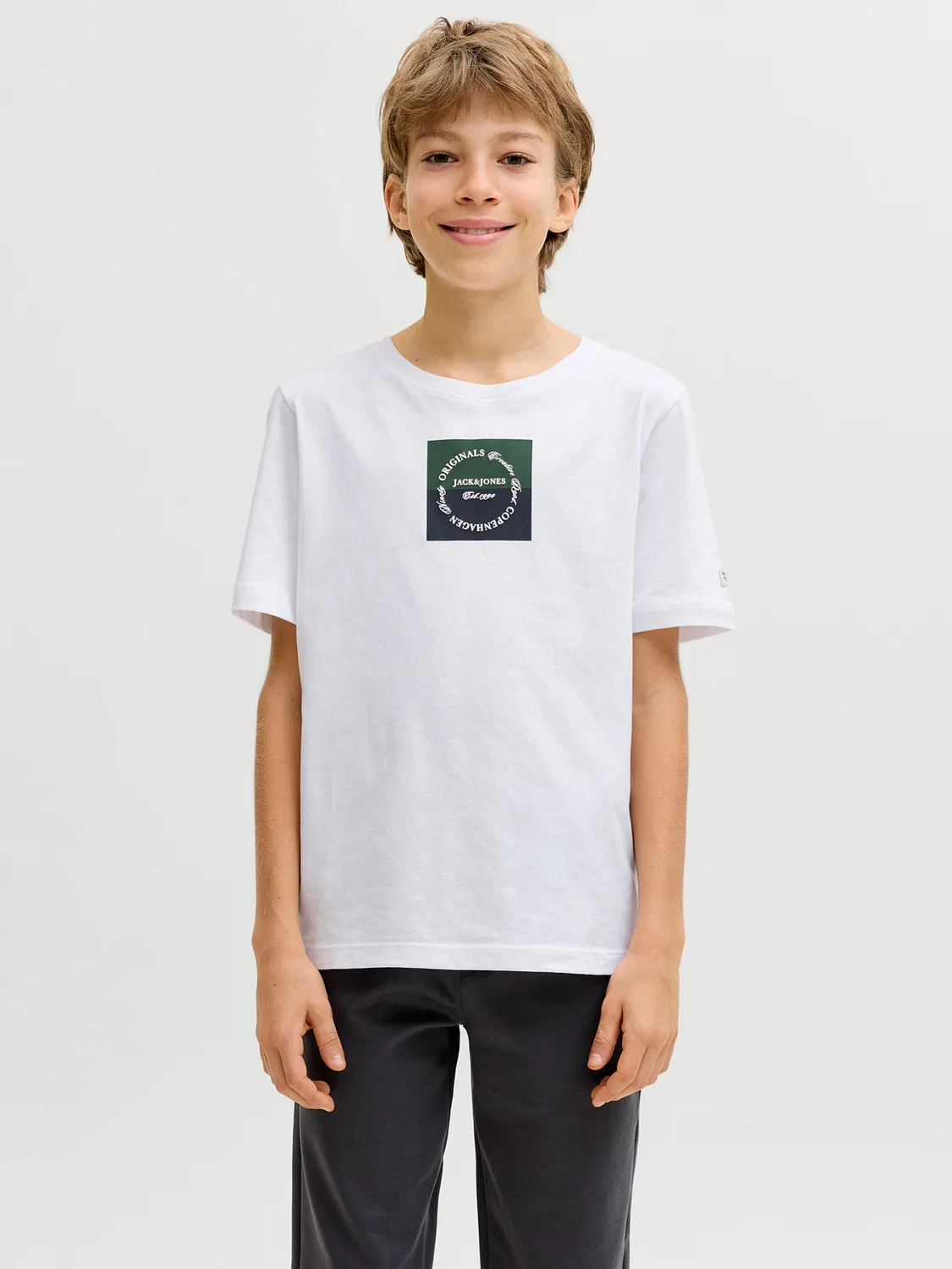 Футболка 'JORCATSKILLS' Jack & Jones Junior, White — фото 2