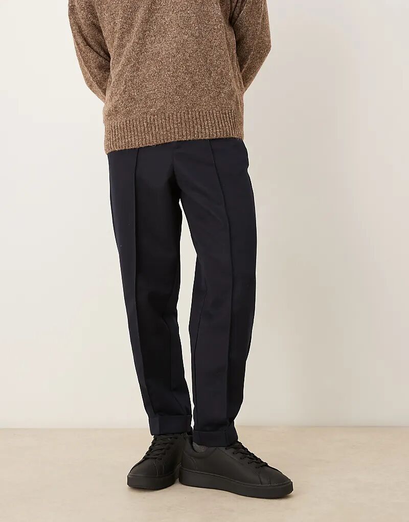 

Строгие брюки-карроты ASOS DESIGN с отворотами темно-синего цвета