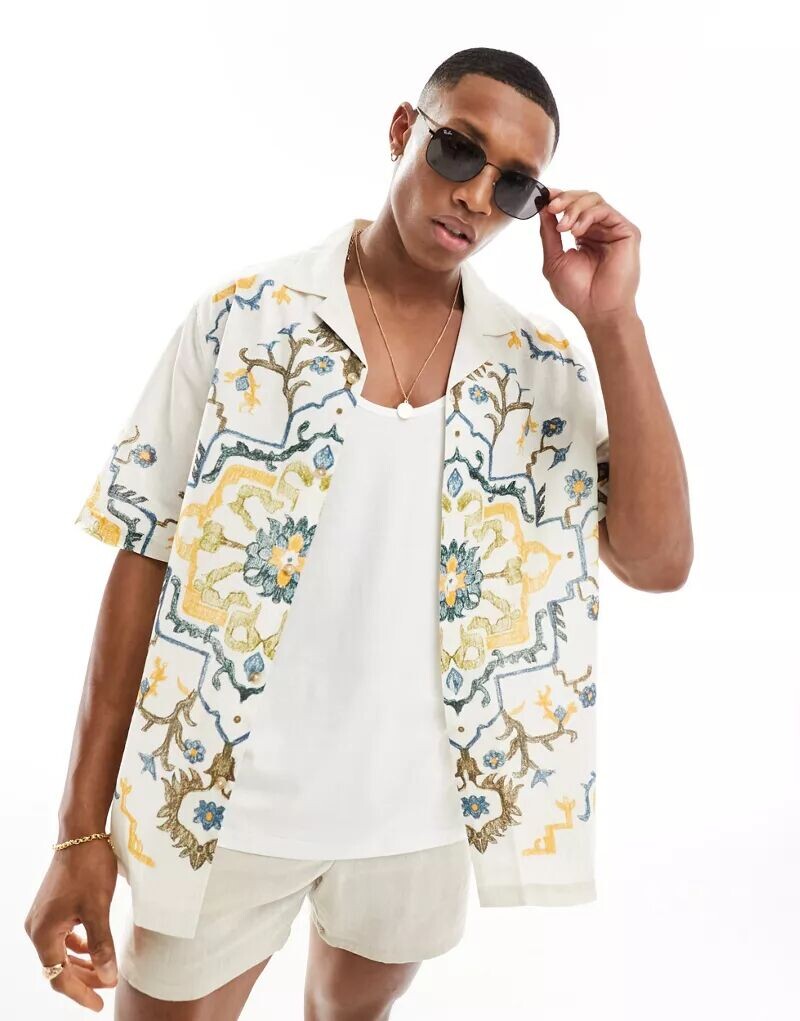 

Свободная рубашка экрю с принтом ASOS