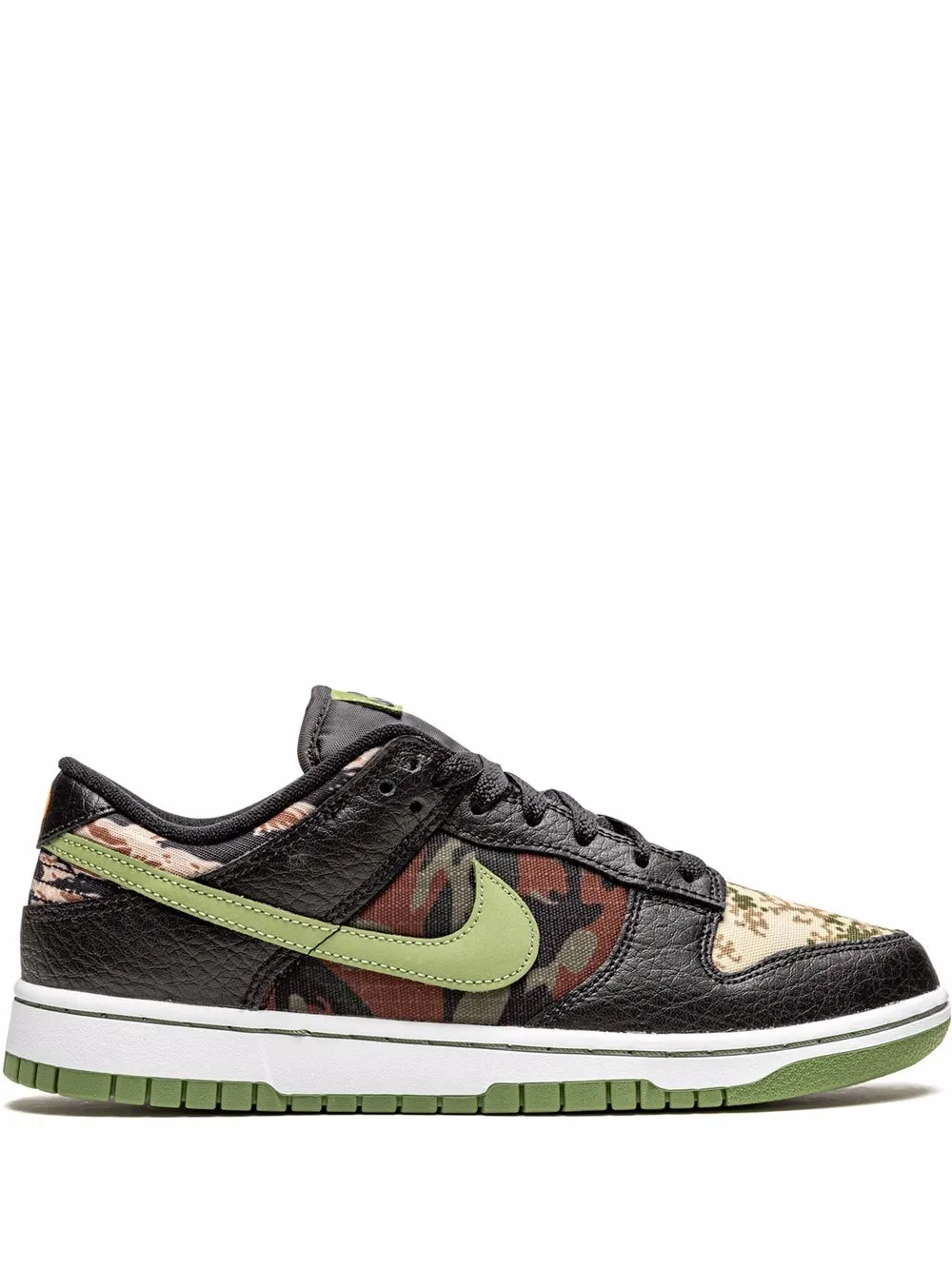 

Кроссовки Dunk Low SE Crazy Camo Nike, зеленый