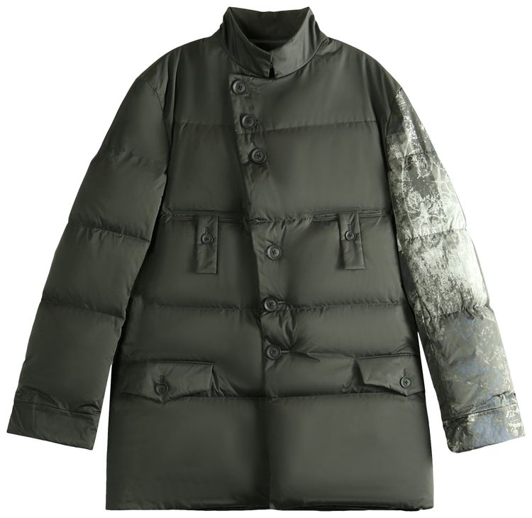 

Длинная стеганая куртка Yohji Yamamoto Pour Homme с горизонтальным принтом, черная