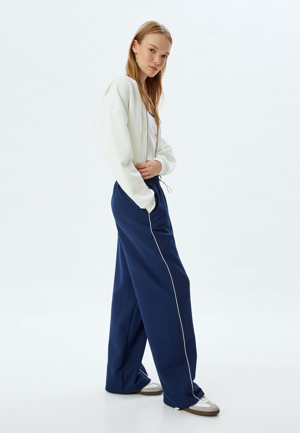 

Спортивные брюки WIDE LEG Koton, темно-синий