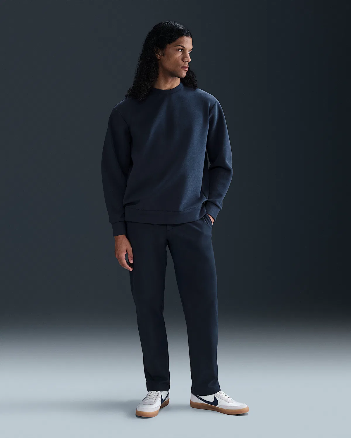 Мужская футболка Nike 24.7 ImpossiblySoft Dri-FIT Crew, Obsidian/Dark Obsidian — фото 4