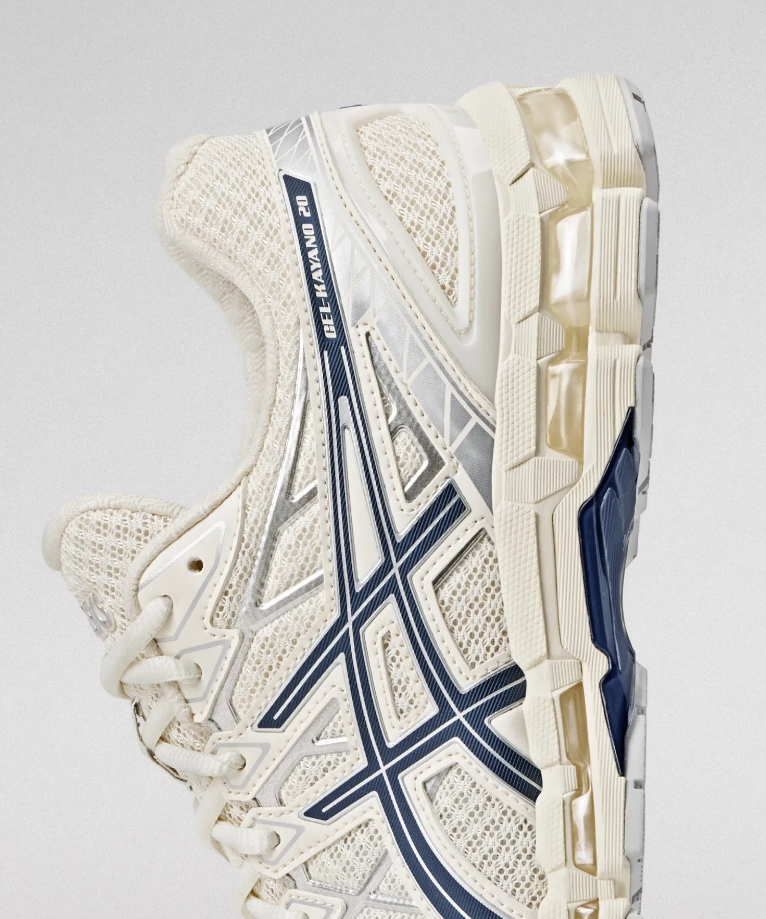 Унисекс кроссовки для бега GEL-KAYANO 20 ASICS 1203A388 белые — фото 2