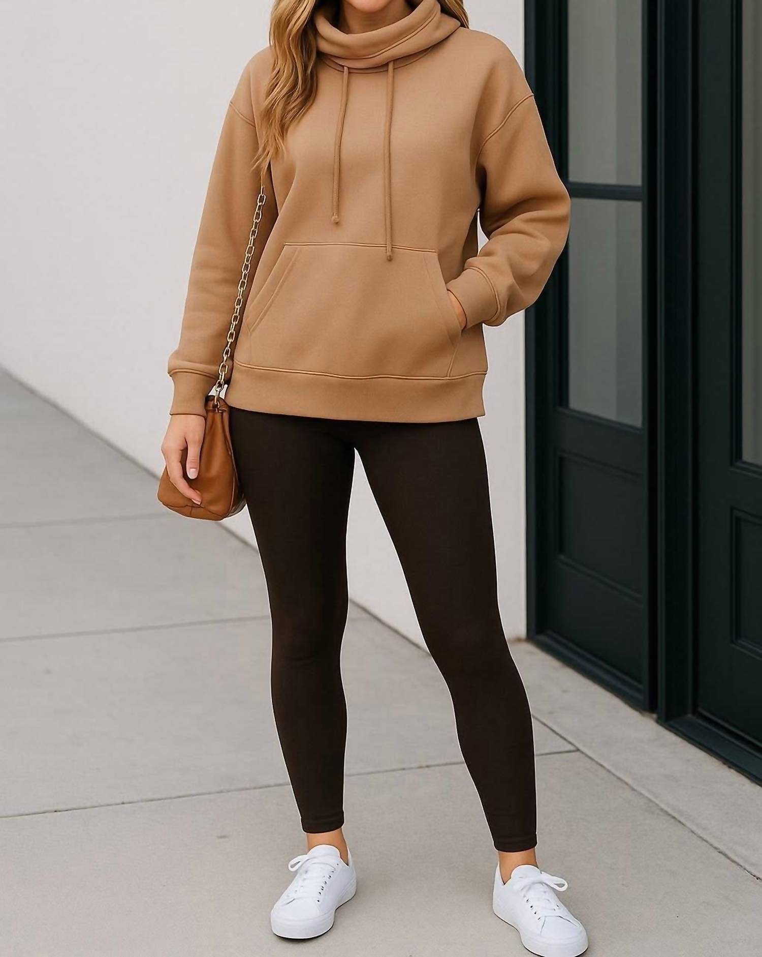 

Thomas & Co Коричневый свитшот с высоким воротником и рукавами «летучая мышь» Taye