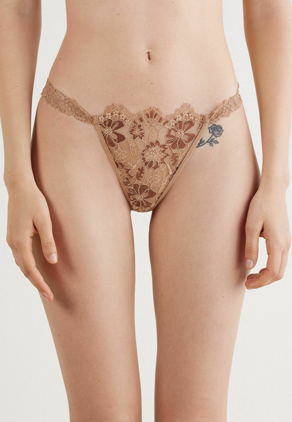 

Стринги Intimissimi, коричневый