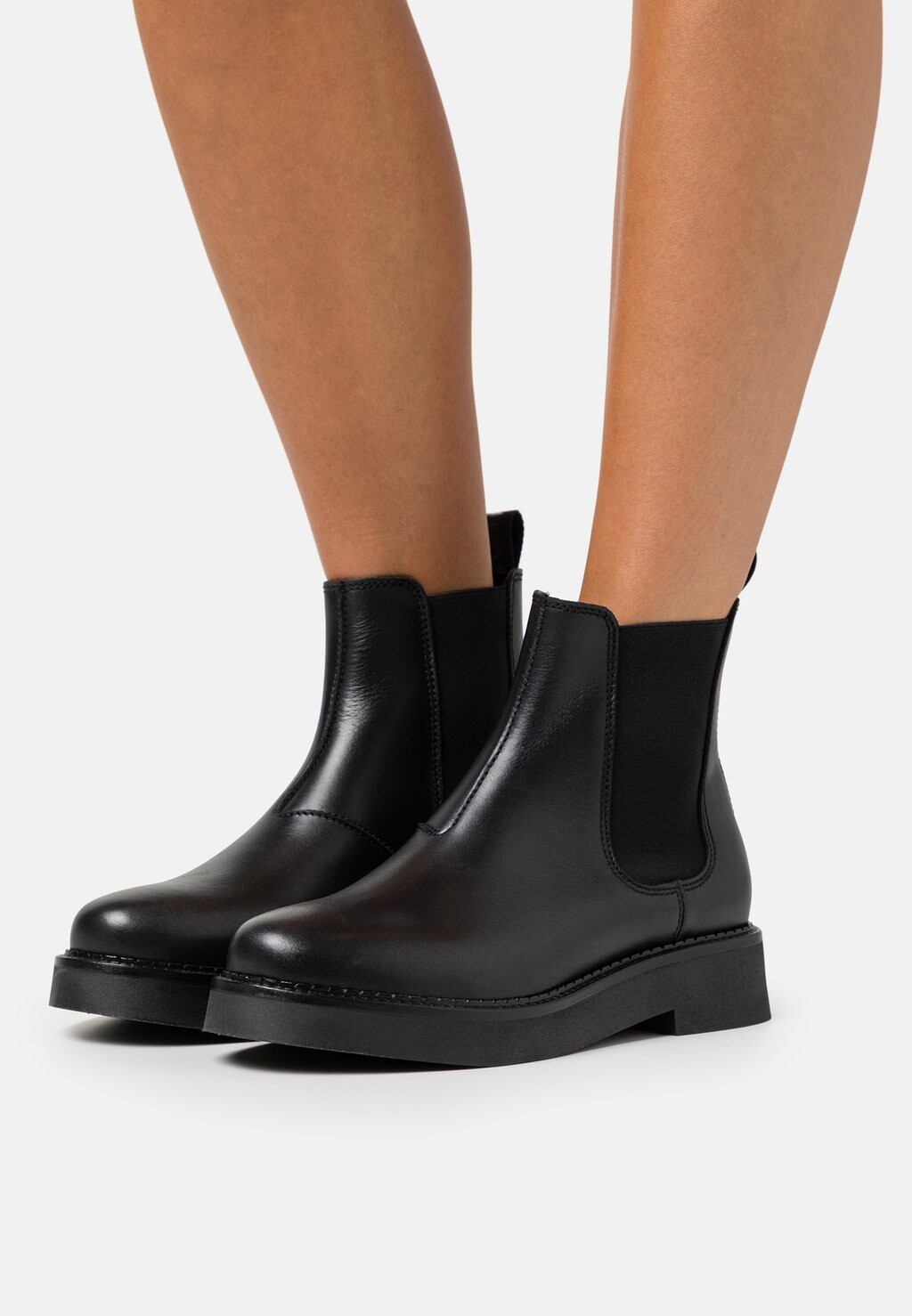 

Ботинки на платформе Tommy Jeans CHELSEA FLAT BOOT, черный
