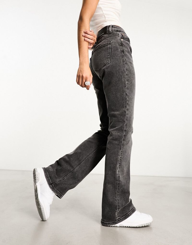 

Черные прямые джинсы Stradivarius Bootcut