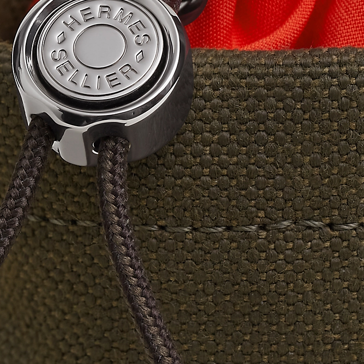 HERMES Дорожная сумка для собак из прорезиненной ткани с кожаными деталями Унисекс Хаки — фото 4