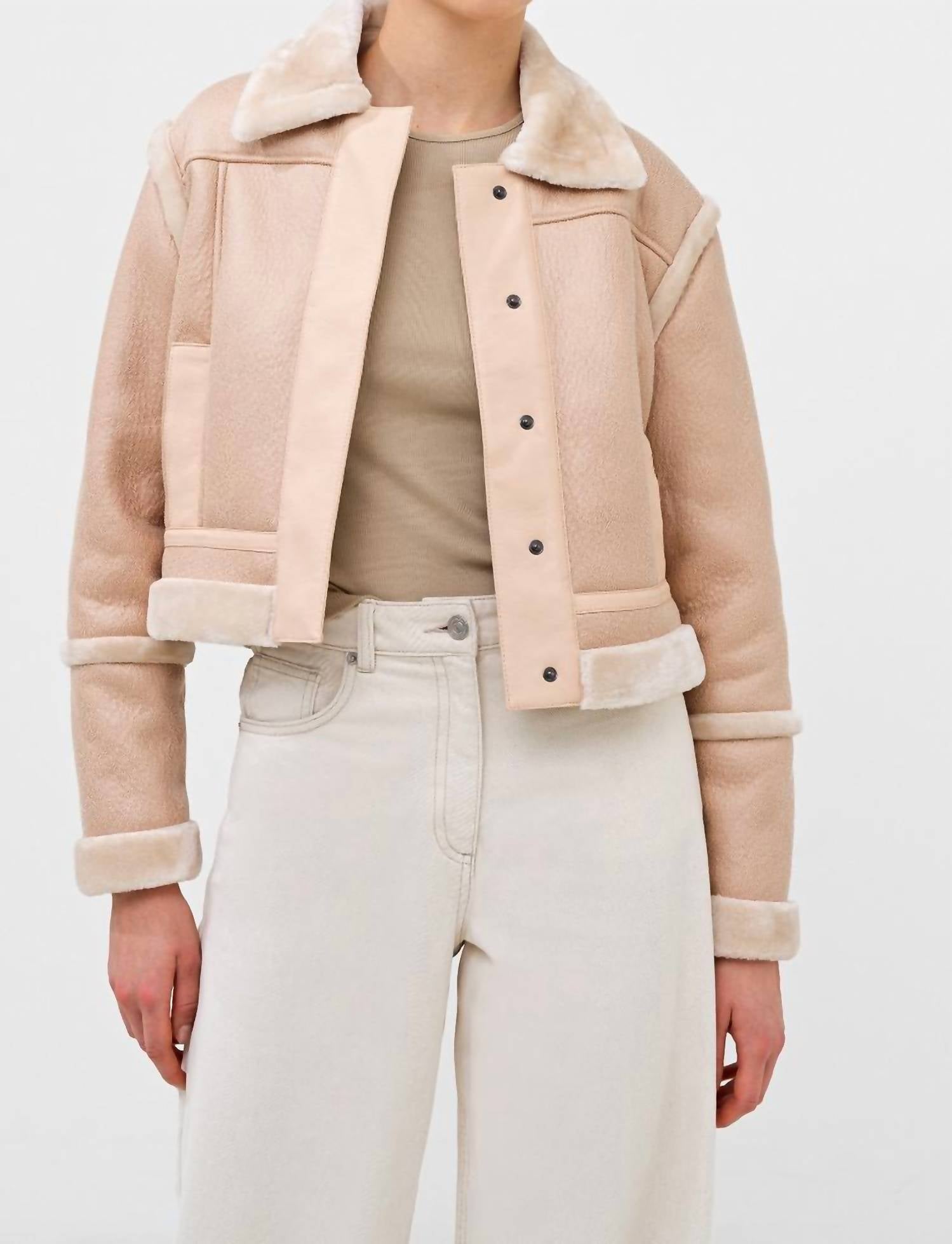 

Куртка из искусственного меха Belen коричневого цвета French Connection