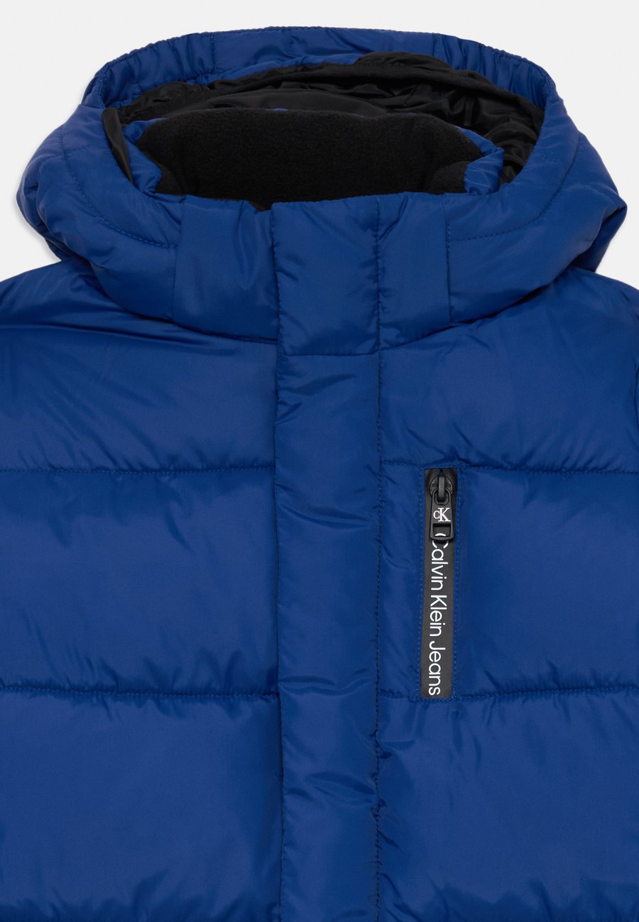 Зимняя куртка Calvin Klein Jeans ESSENTIAL PUFFER JACKET UNISEX, Bold Blue/Blue — фото 3