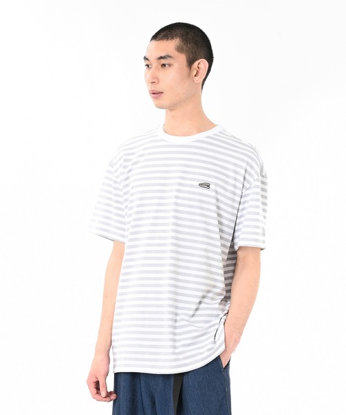 

Футболка с коротким рукавом, с нашивкой New Balance, белый