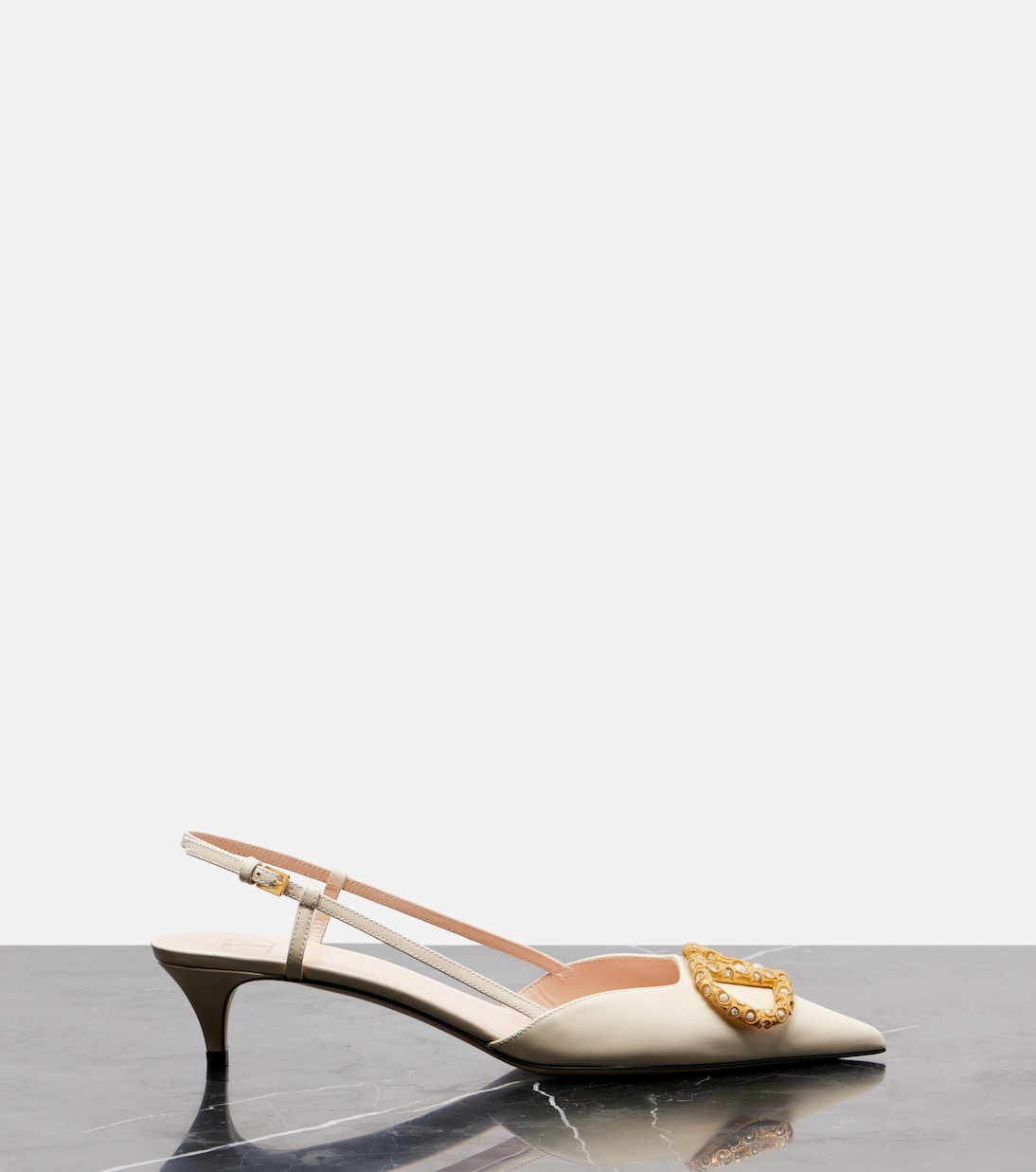 VLogo Signature 40 туфли-лодочки с ремешком на пятке Valentino Garavani, Light Ivory/Cream-Crystal — фото 4