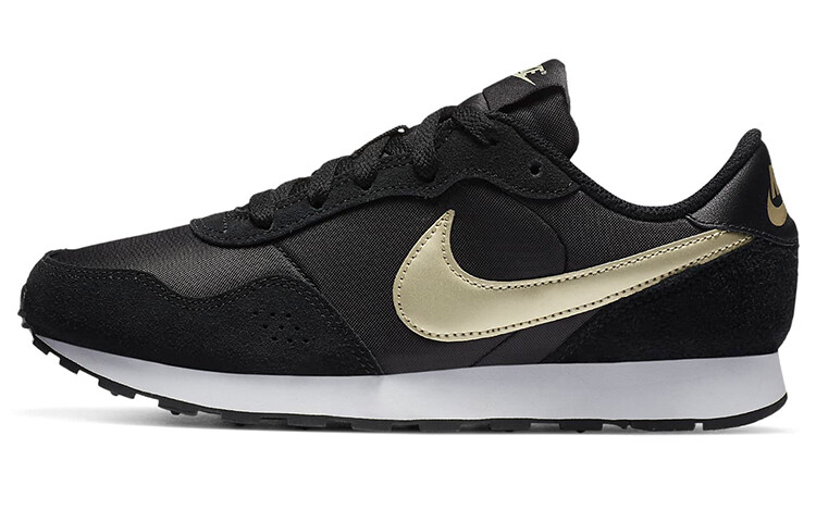 

Кроссовки Nike MD Valiant для женщин