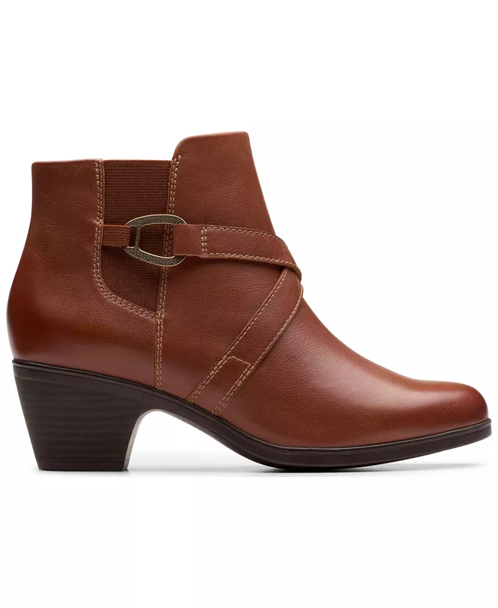 Коллекция женских ботильонов Emily2 Henley Wedge Booties Clarks, коричневый — фото 2