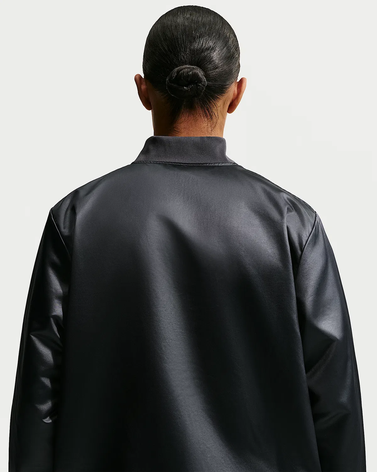 Мужская куртка-бомбер Nike Sportswear Club, Black/Anthracite — фото 2