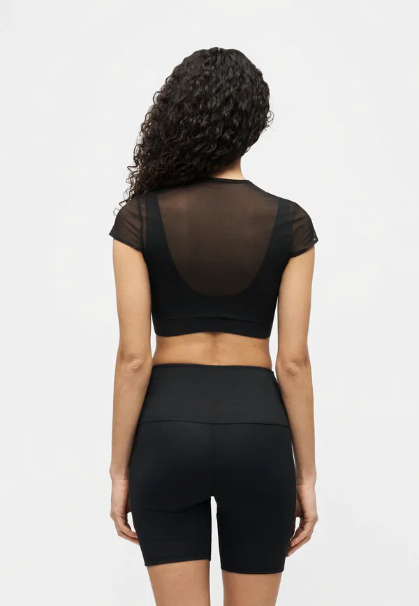 Футболка с принтом в виде скульптуры иконы Calvin Klein, Black — фото 3