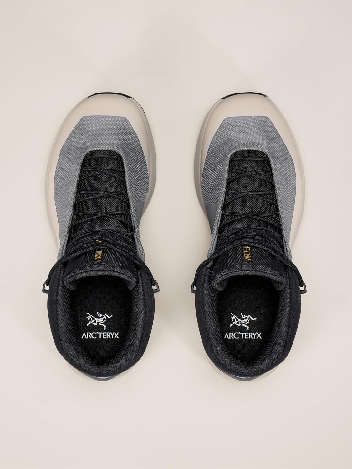 Ботинки Arc'teryx Kopec Mid GTX для мужчин, Средние туристические и походные мужские обувь, Подошва Megagrip - водонепроницаемые, Void/Rune — фото 4