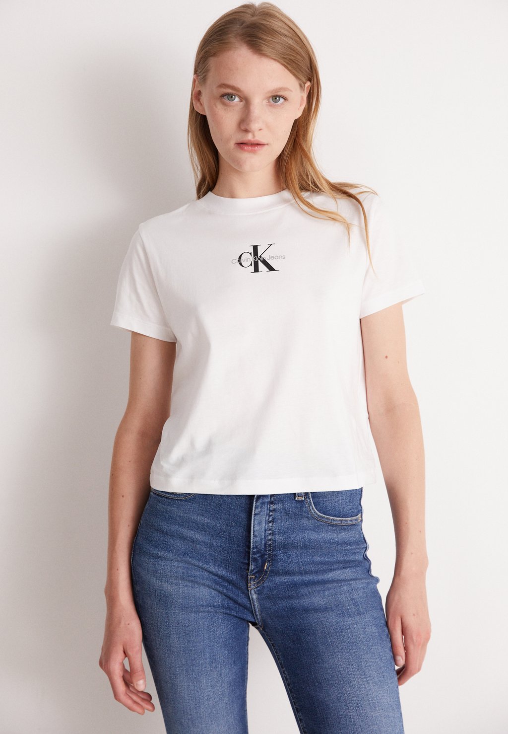 

Футболка с принтом CLASSIC CROP TEE Calvin Klein Jeans, ярко-белая, Белый, Футболка с принтом CLASSIC CROP TEE Calvin Klein Jeans, ярко-белая