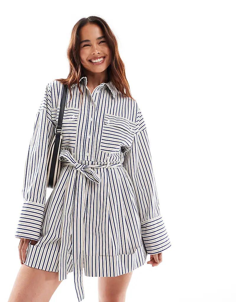 

Строгие шорты ASOS DESIGN с рубашкой-блузоном в синюю полоску