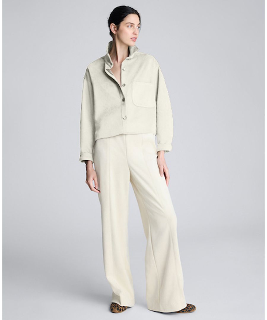 

Женская укороченная рубашка с длинными рукавами и воротником из искусственной замши Kenneth Cole, Almond Milk