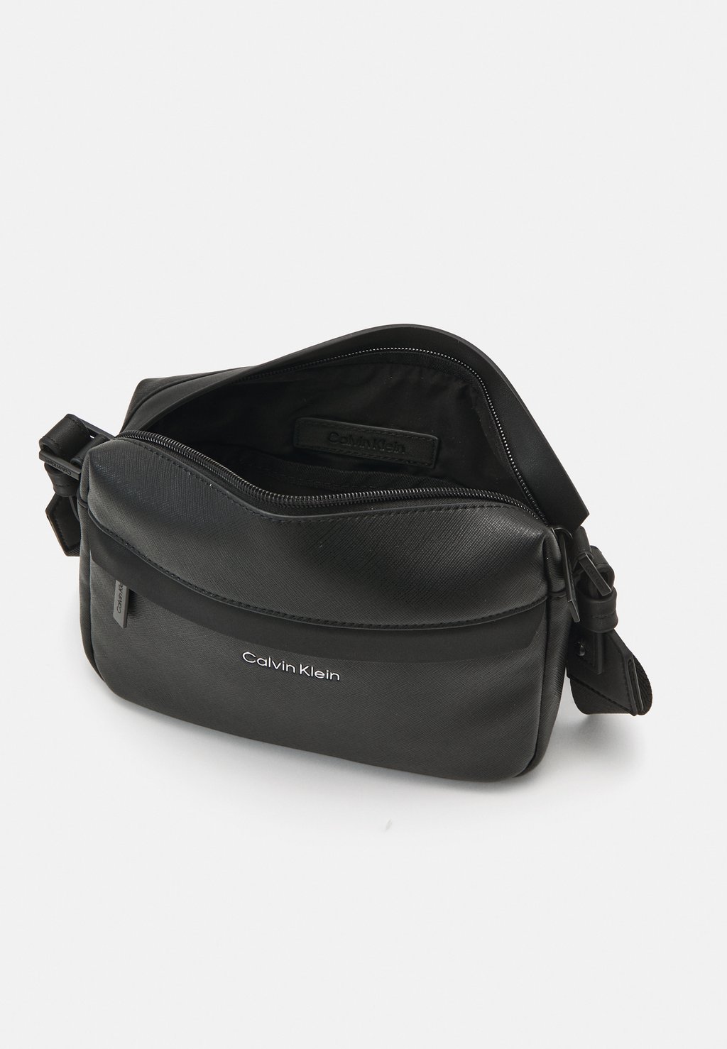 

Сумка через плечо Must Camera Bag Unisex Calvin Klein, черная