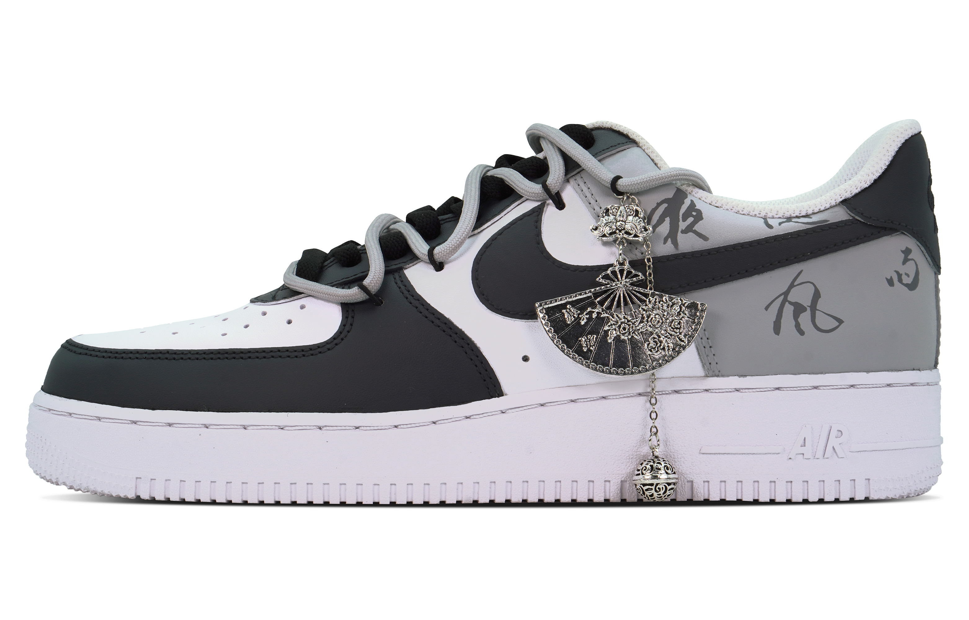 

Кроссовки Nike Air Force 1 Skateboarding Shoes Women's Low-top Black/white/gray, черный/белый/серый