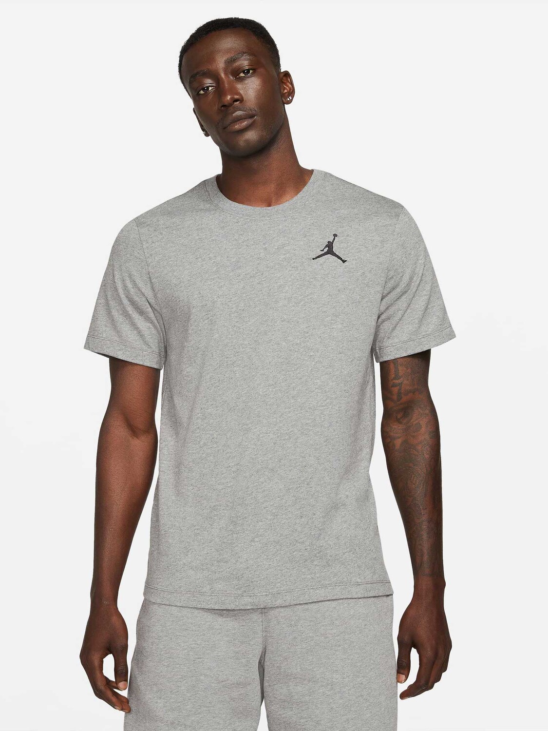

Футболка Jordan M J JUMPMAN EMB SS CREW, серый