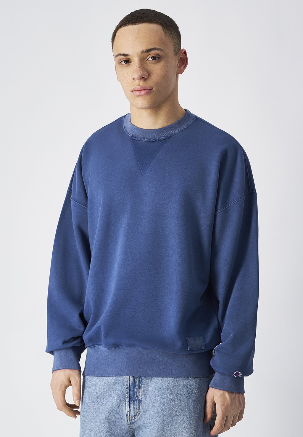 

Толстовка CREWNECK TIME CAPSULE Champion, темно-синий