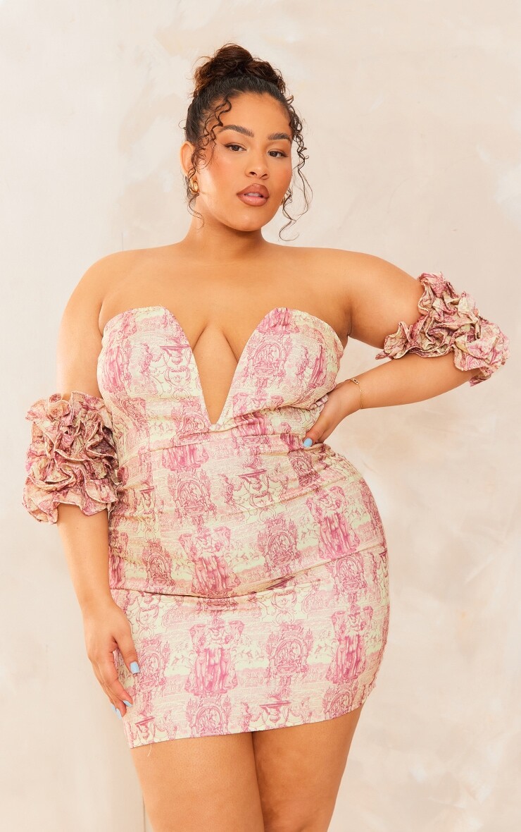 

PrettyLittleThing Облегающее платье с V-образным вырезом и рукавами с рюшами Plus Rose Statue