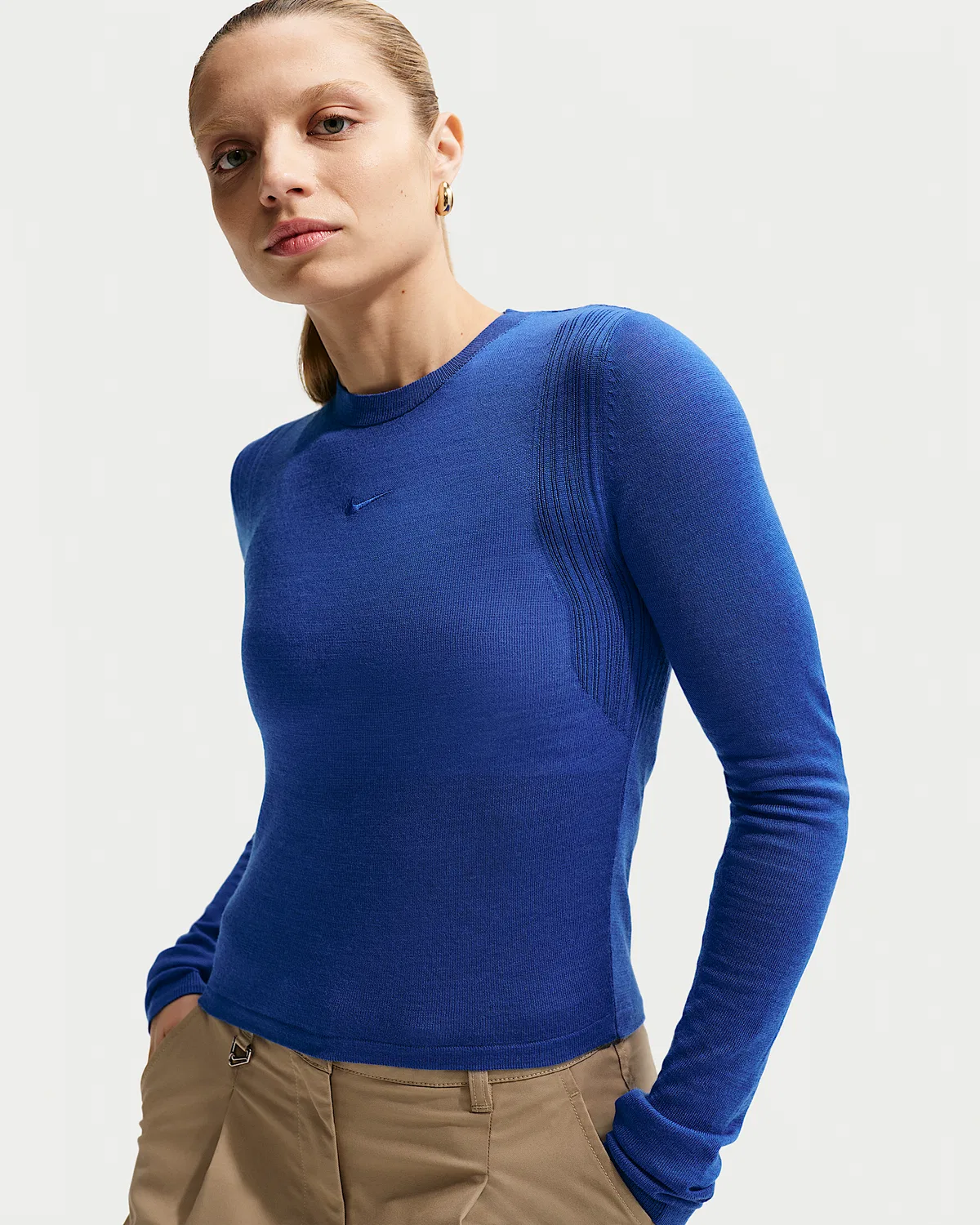 Женская длинная футболка Nike Sportswear Airreverent, Hyper Royal — фото 3