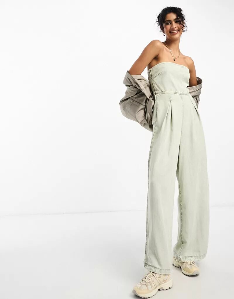 

Светло-зеленый льняной комбинезон с вырезом кармен River Island
