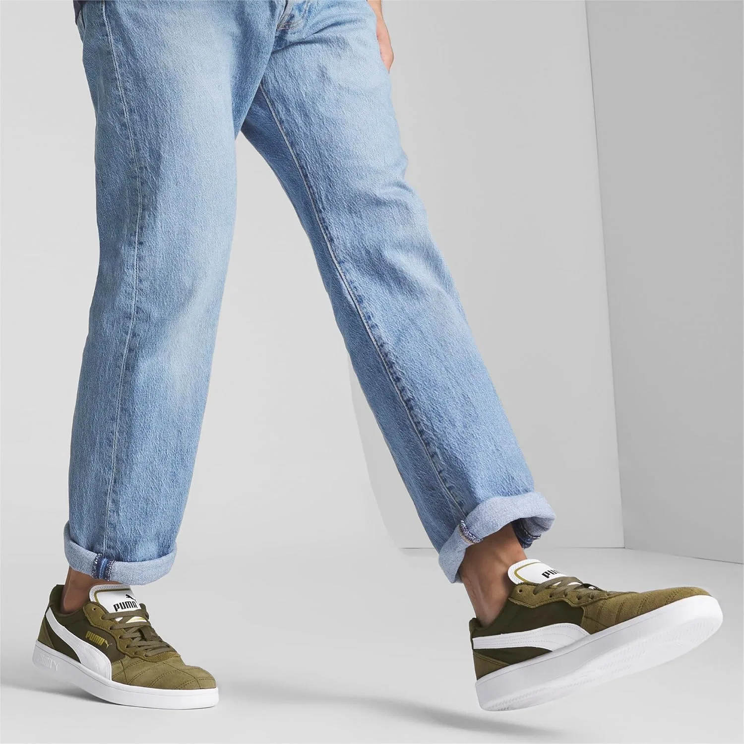 Кроссовки PUMA Unisex Adult Astro Kick Trainers, Forest Night White Gold — фото 3