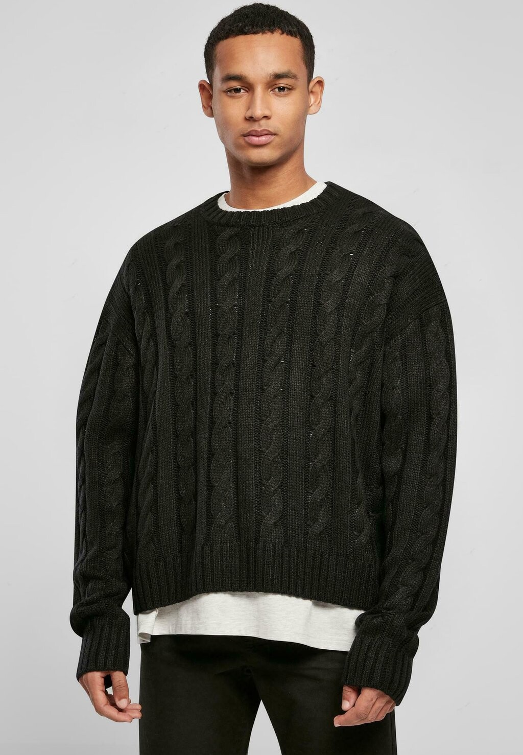 

Свитер Urban Classics, черный