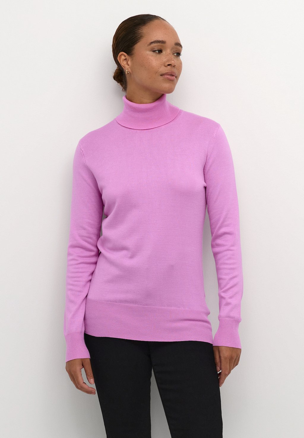 

Свитер Astrid Roll Neck Kaffe, цвет cyclamen