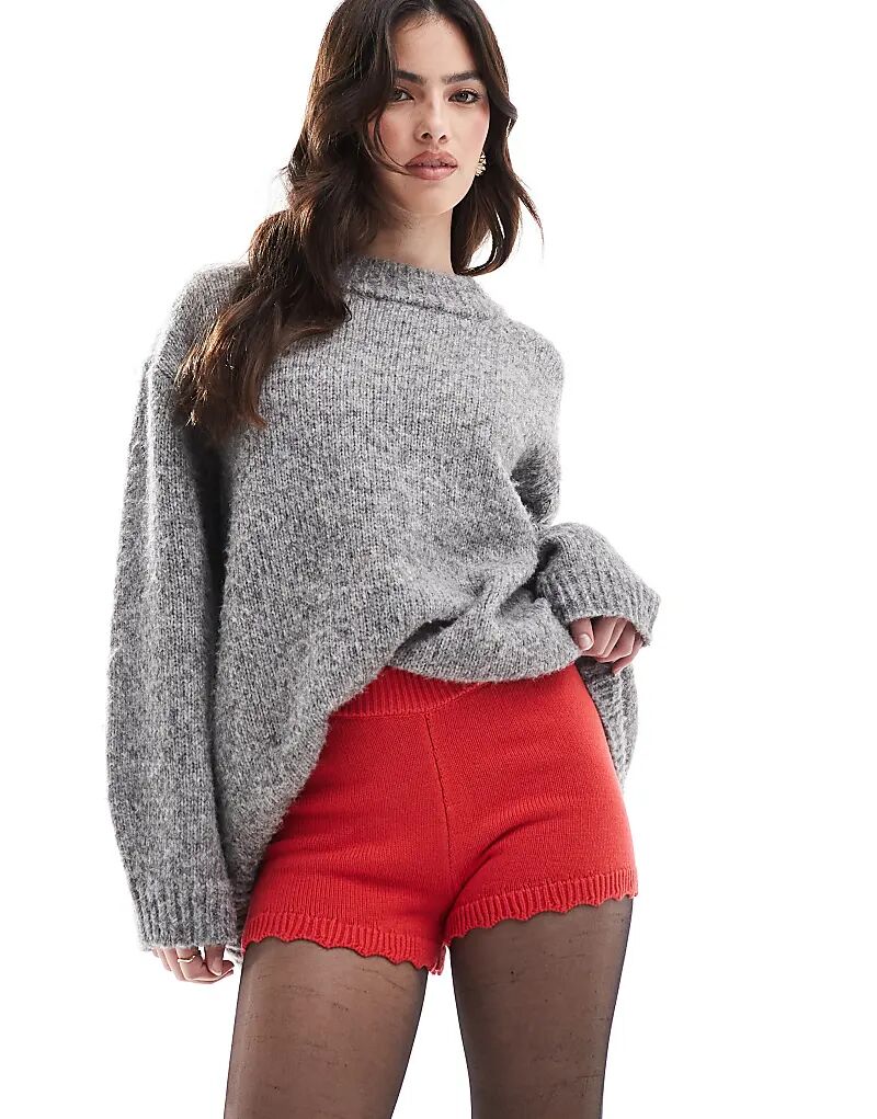 

Трикотажные микрошорты Cotton On с вышивкой красного цвета Cotton:On