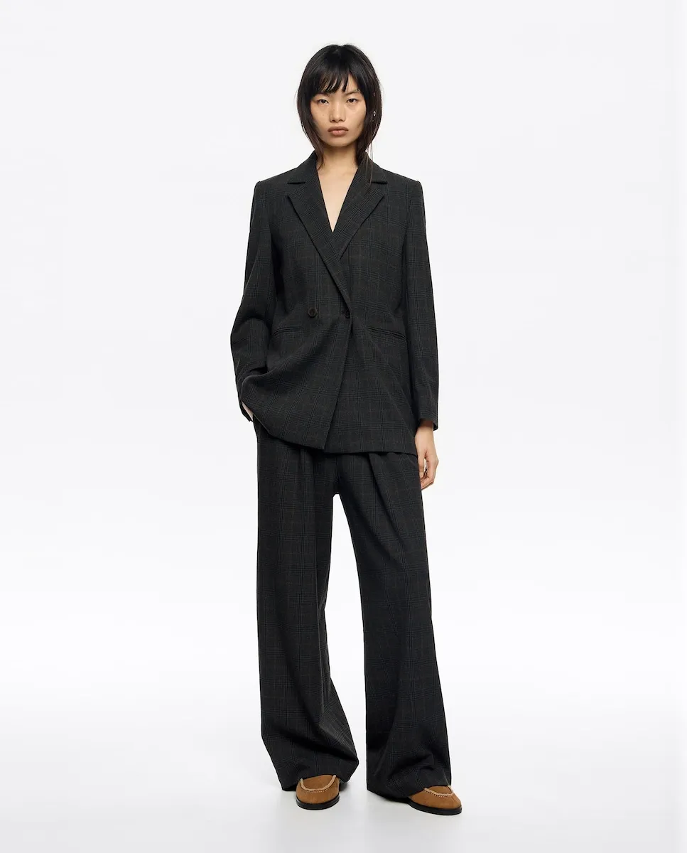 

Женские прямые брюки с защипами, однотонные Bimba y Lola, темно-серый