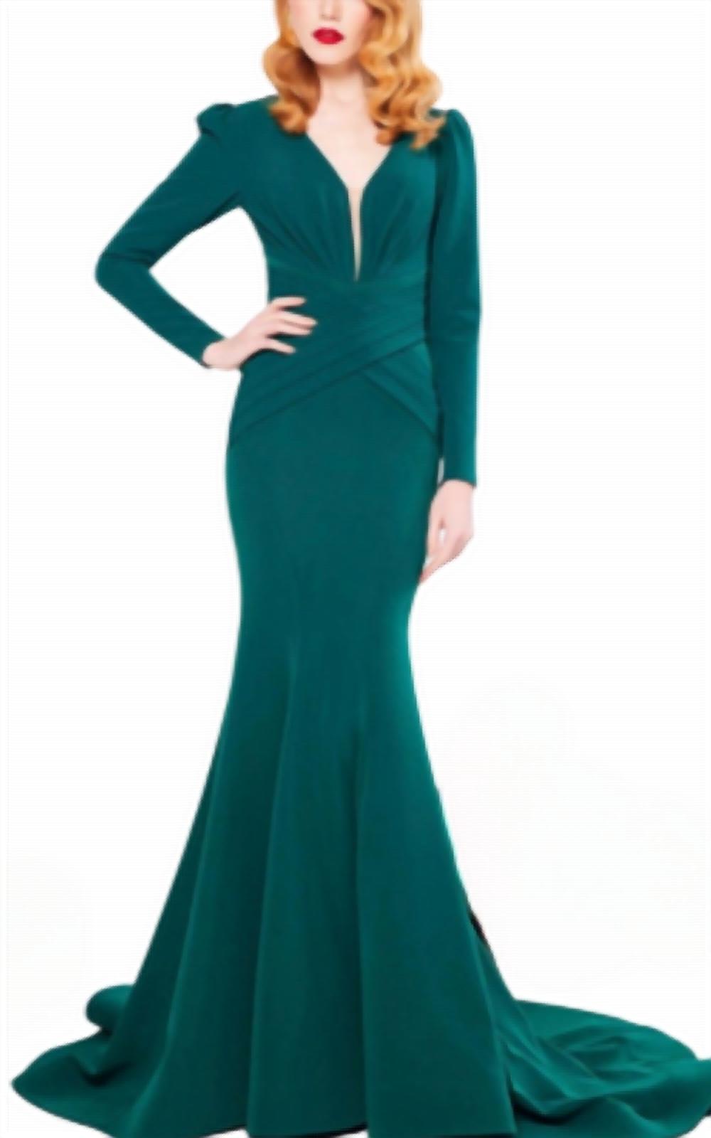 

Длинное платье с рукавами и шлейфом в изумрудном цвете MNM Couture, изумрудный
