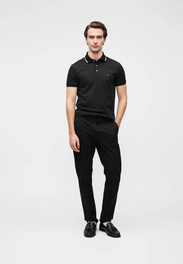 Поло-Рубашка из трикотажа интерлок приталенного кроя с контрастной отделкой. Tommy Hilfiger, Black — фото 2