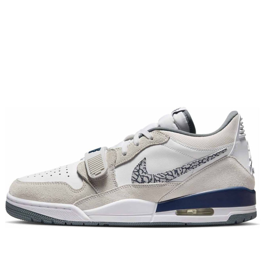 

Кроссовки Air Jordan Legacy 312 Low 'White Midnight Navy Cool Grey', белый