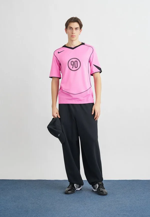 Футболка с принтом «энергия» Nike Sportswear, Playful Pink/Black — фото 2