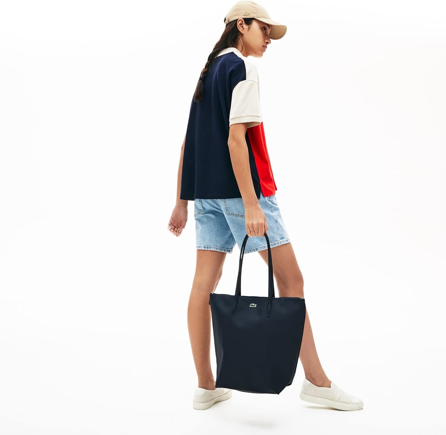 

Lacoste Сумка Официальная L.12.12 CONCEPT Вертикальная большая сумка NF1890PO