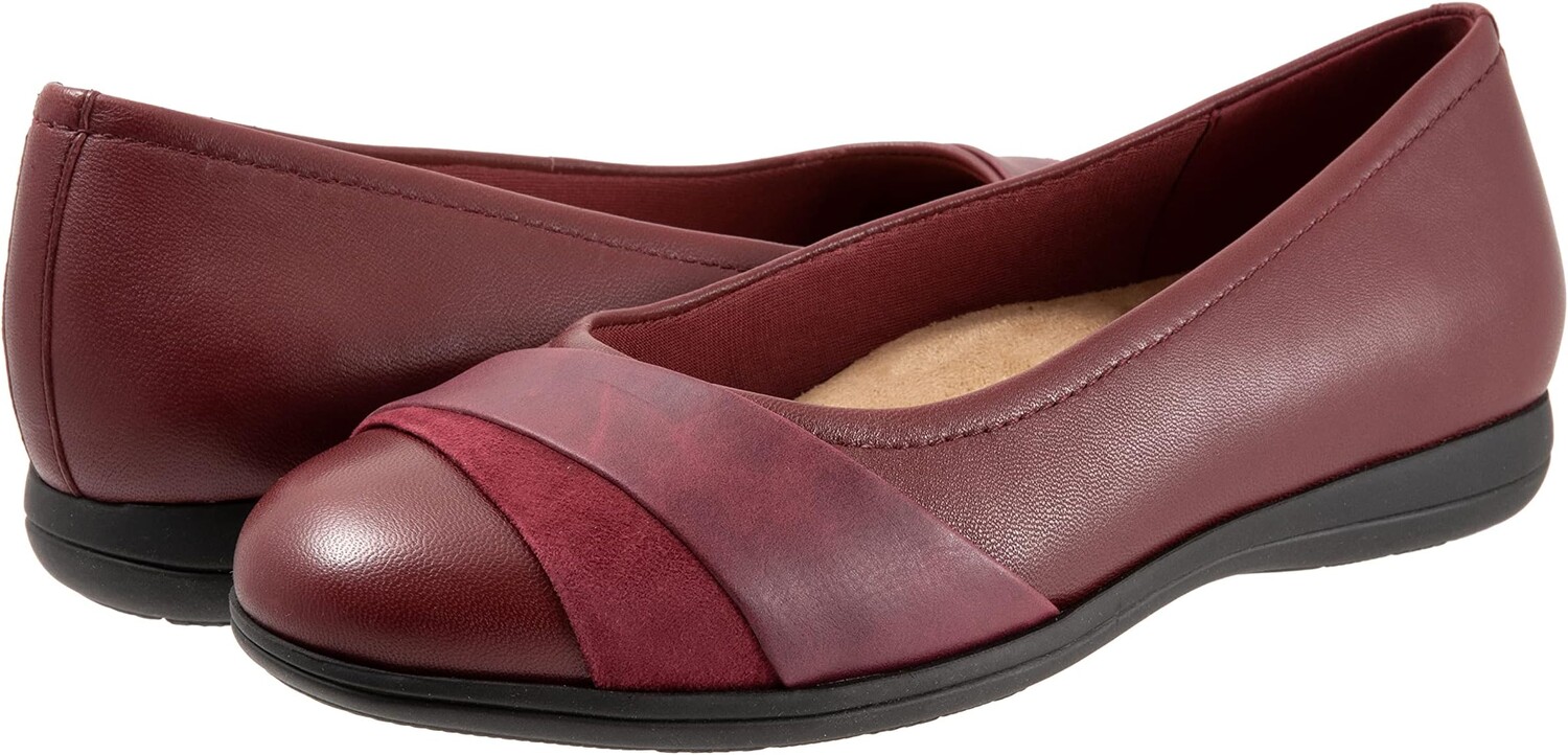 

Туфли на плоской подошве Trotters Danni, цвет Dark Red