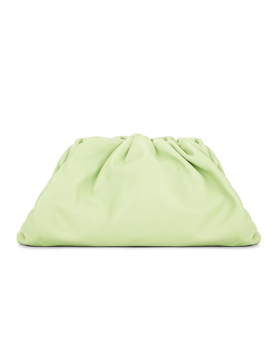 

Сумка-клатч Bottega Veneta Teen Pouch, цвет Pistachio & Silver